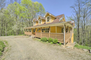 Secluded Waynesville Retreat with Mtn Views!